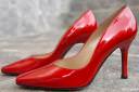 stuart weitzman shoes 03.thumbnail Stuart Weitzman   ženski čevlji   fetiš za 200 funtov in več