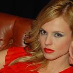 Nina Kohne – Lady in red – fotografije