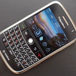 Unboxing – razškatljevanje BlackBerry Bold