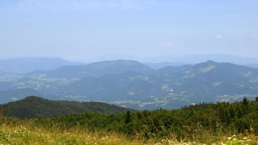 28. junija 1991 je JLA bombardirala Kum 5