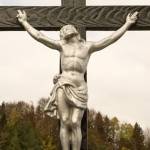 Križ na pokopališču 1