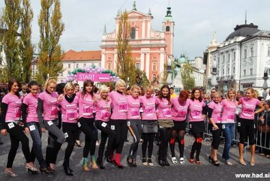 cosmo tek v petkah fotografije 05