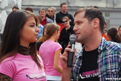 cosmo tek v petkah fotografije 18