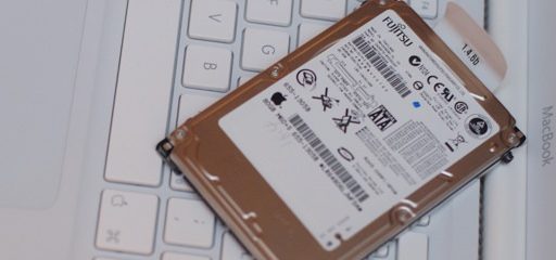 "Crknu" mi je trdi disk v Apple MacBook-u 5