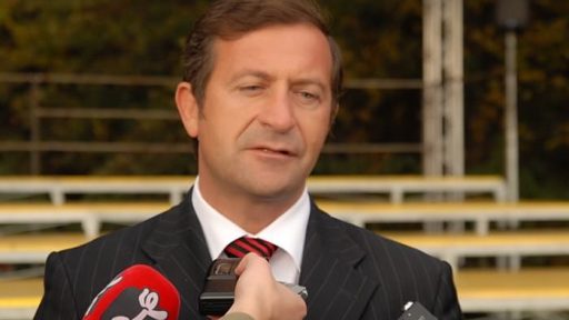 Erjavec, bye bye