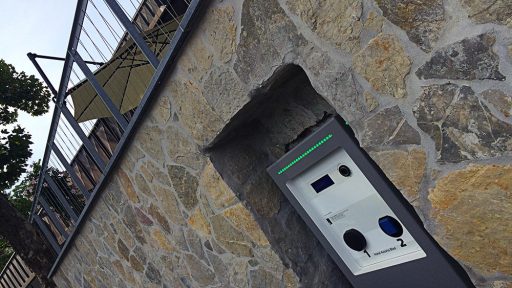 Električne polnilnice in infrastruktura za električna vozila v Sloveniji