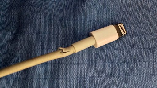 Apple kabli in njihovo trganje