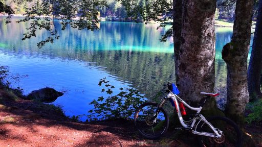 S kolesom od Kranjske gore do Belopeških jezer