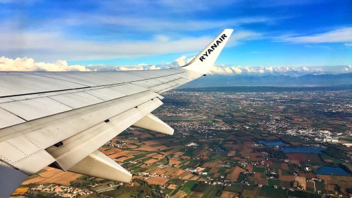 Sedim v letalu in razmišljam / Ryanair