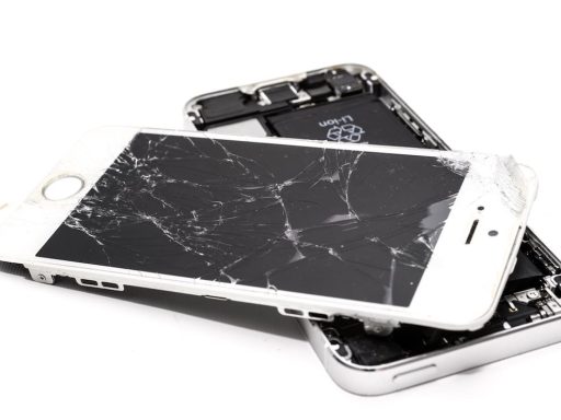 Menjava in popravilo stekla na pametnem telefonu