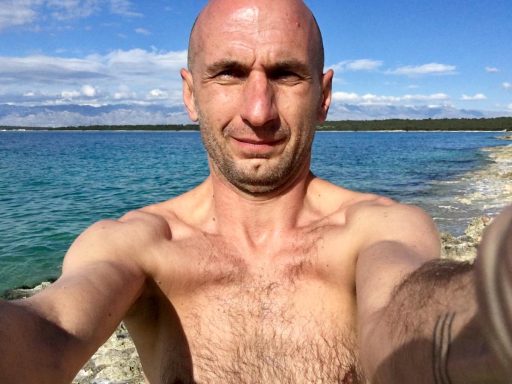 Skok v morje Petrcane Hotel Falkensteiner1