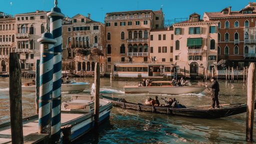 Instagram Orange and Teal look filter preset4