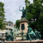 Otok Lindau na obali Bodenskega jezera poNemciji4