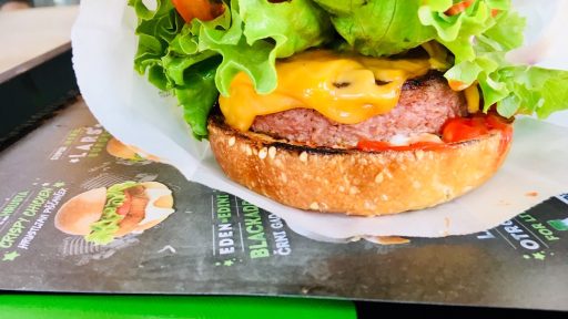 Beyond Meat LarsSven burger LarsSven veganski burger2