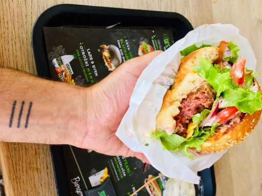 Beyond Meat LarsSven burger LarsSven veganski burger3