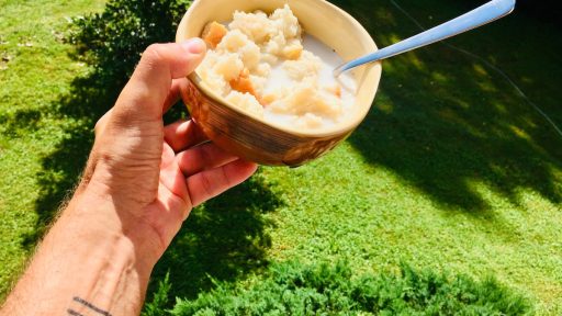 Kruh in mleko zajtrk ki sem ga imel rad v otrostvu