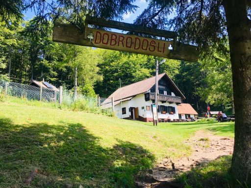 S kolesom od doma do Prvin pes vzpon na Cemseniško planino in spust nazaj do doma4