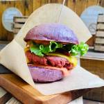 The Amaze Burger v Hoferju Organic Garden The Amaze Burger2
