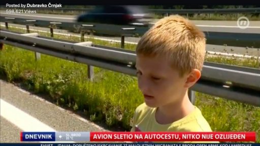 Bas mi je unisten dan stvarno se mi jako kaka Lukaz je car