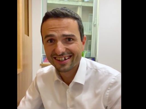 Ko vso pozornost dobi manjkajoci zob Mateja Tonina in NSi cez noc postane sredinska stranka