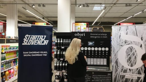 Odori Refil avtomat v Intersparu v Cityparku3