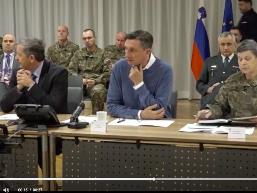 Filmcek posnemi filmcek je predsedniska funkcija namenjena zgolj nabiranju vseckov