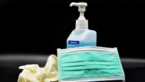 Obvezno razkuzevanje vexstanovanjskih stavb zaradi koronavirusa