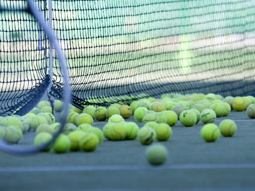 Tenis boste lahko igrali ampak ne na igriscu