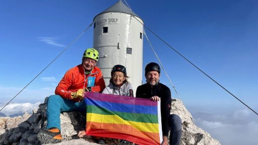 lgbti zastava triglav