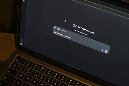 deep seek Liang Wenfeng