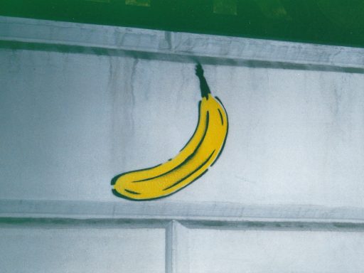 Sjela baba u balon in Dont put bananas in my butt