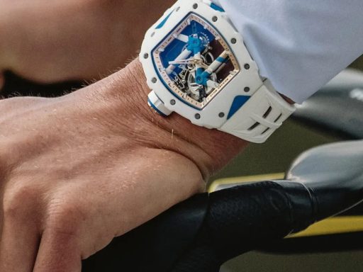 Tadej Pogacar z uro Richard Mille RM 64 01 Tourbillon Colnago za milijon evrov