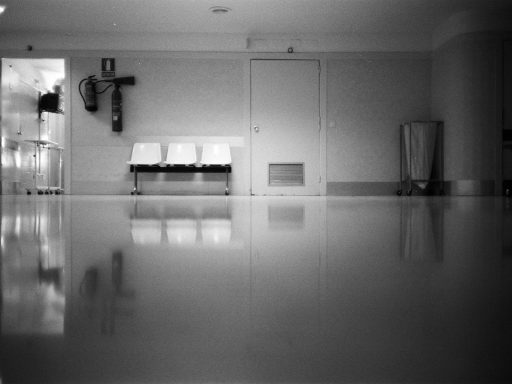 cakalnica waiting room