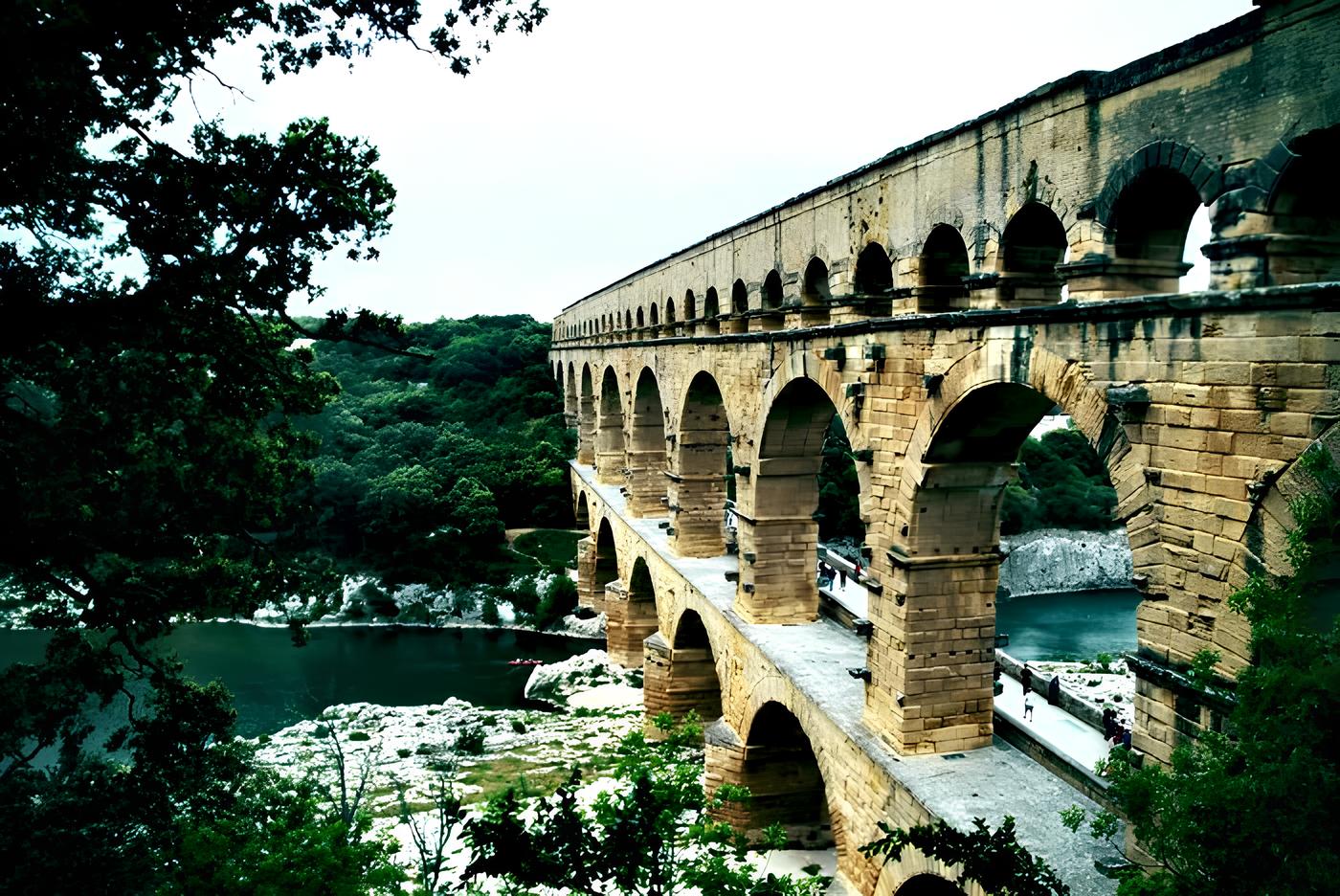 pontdugard