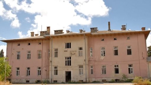 Monumenti 6