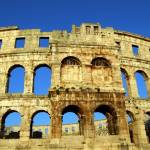 Arena Pula v jutranjem soncu 3