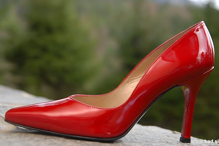 Stuart Weitzman - ženski čevlji - fetiš za 200 funtov in več 2