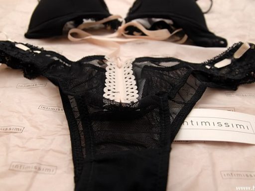 Spodnje perilo Intimissimi VS Zimska bunda Gotcha 1