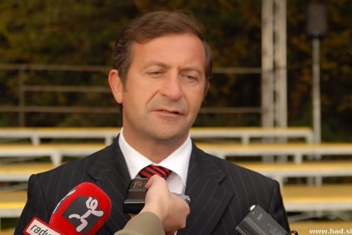 Erjavec, bye bye