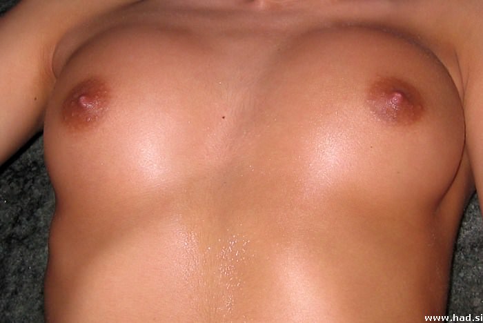 Saloon striptiz 1