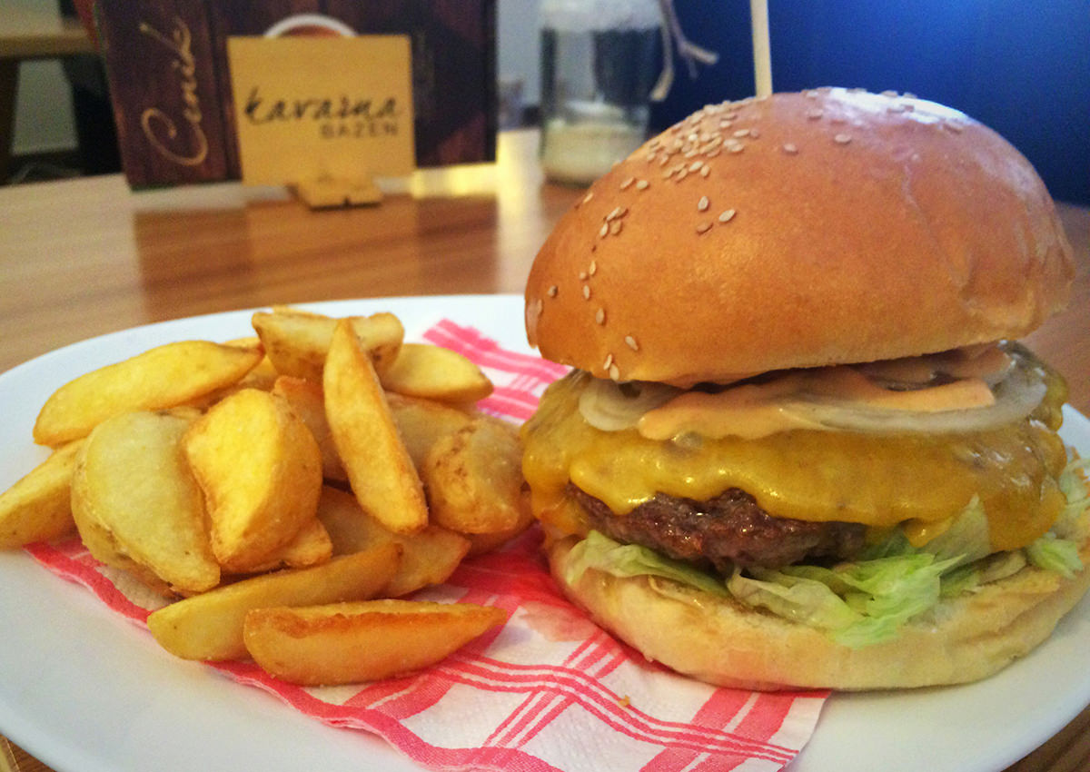 kavarna_bazen