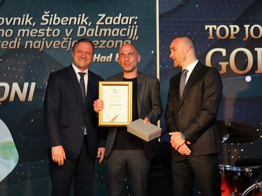 Ronald Kordiš je tretje leto zapored prejemnik nagrade Zlatna penkala