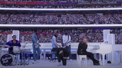 super bowl halftime eminem kneeling