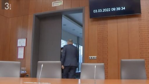 janez jansa pobegnil