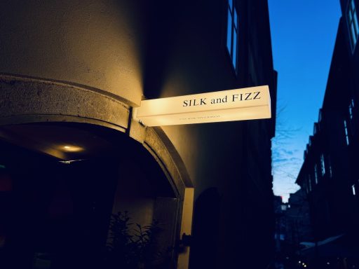silk and fizz 7