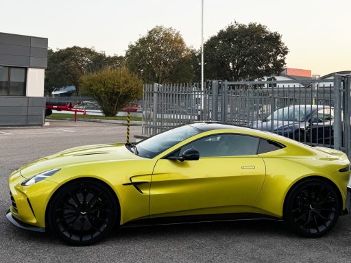 aston martin vantage