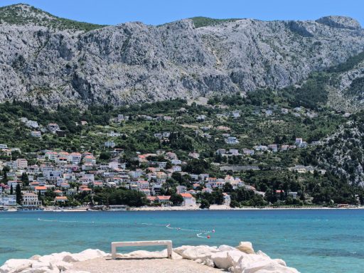 omis