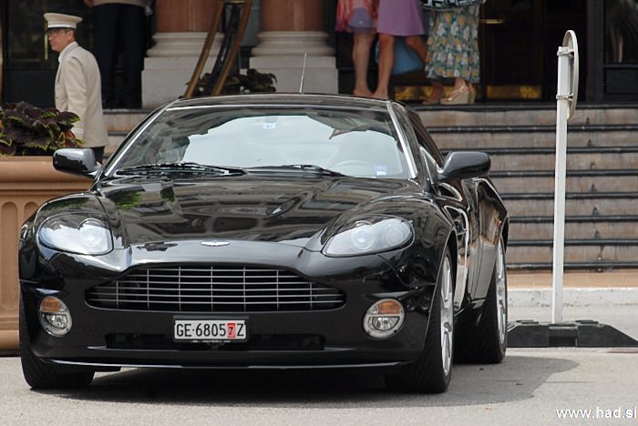 james-bond-monte-carlo-ferrari-maserrati-aston-martin-bentley-photos-12.jpg