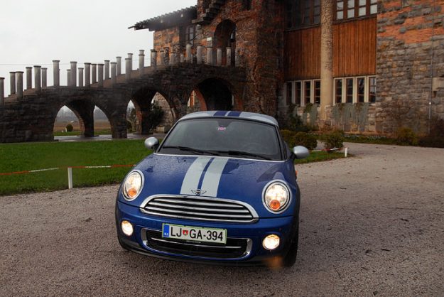 mini_cooper_coupe_photo_03