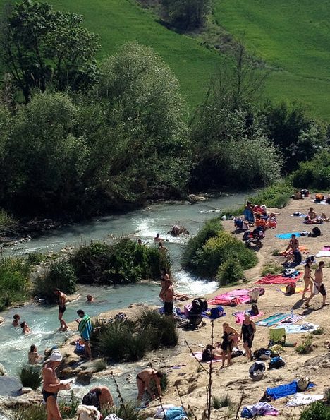 saturnia1